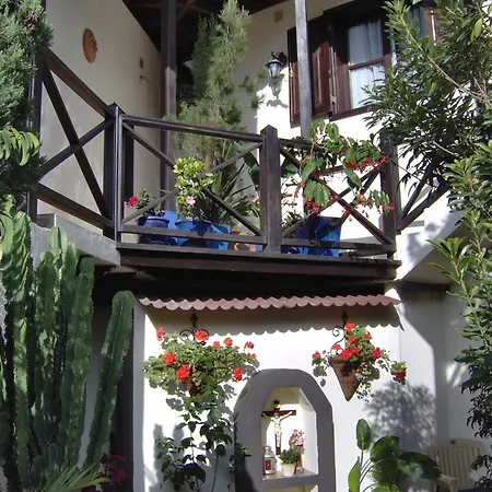 Apartman Moderne Mit Privatem Balkon Sowie Meer- Und Gebirgsblick