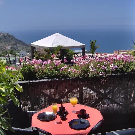 Moderne Mit Privatem Balkon Sowie Meer- Und Gebirgsblick * Icod De Los Vinos