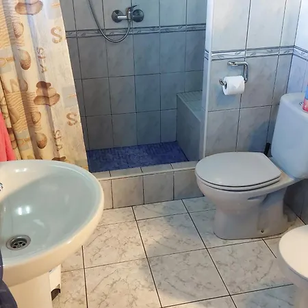 Lägenhet Moderne Mit Privatem Balkon Sowie Meer- Und Gebirgsblick *