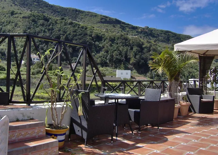 Apartmán Moderne Mit Privatem Balkon Sowie Meer- Und Gebirgsblick